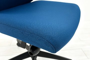 コクヨ ウィザードチェア 肘無 中古 ウィザード2 ローバック 中古オフィス家具 KOKUYO Wizard ブルーの画像