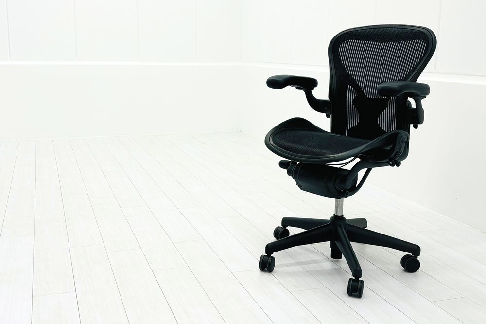 アーロンチェア Aサイズ 中古 フル装備 ポスチャーフィット ハーマンミラー Herman miller Aeron Chair 中古オフィス家具 肘レバーの画像