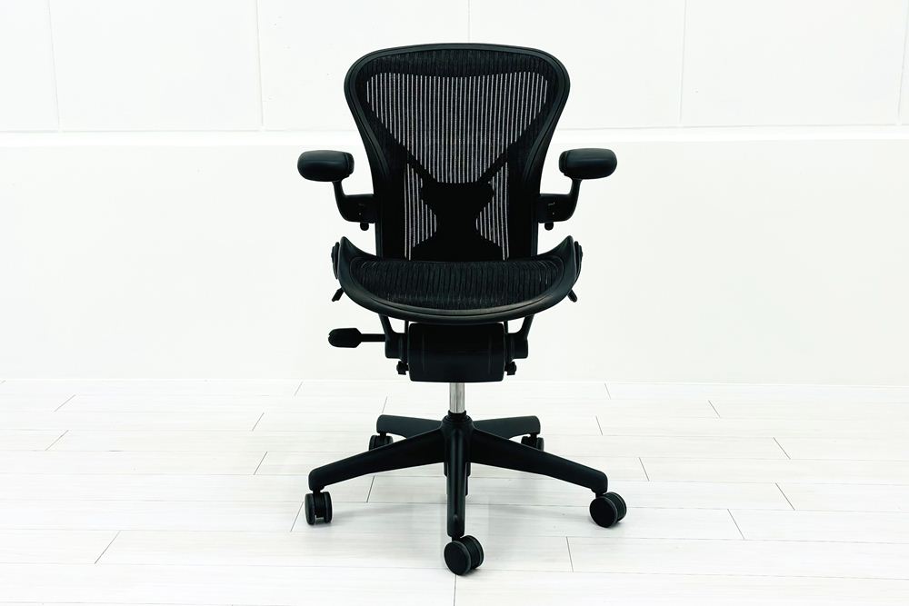 アーロンチェア Aサイズ 中古 フル装備 ポスチャーフィット ハーマンミラー Herman miller Aeron Chair 中古オフィス家具 肘レバーの画像
