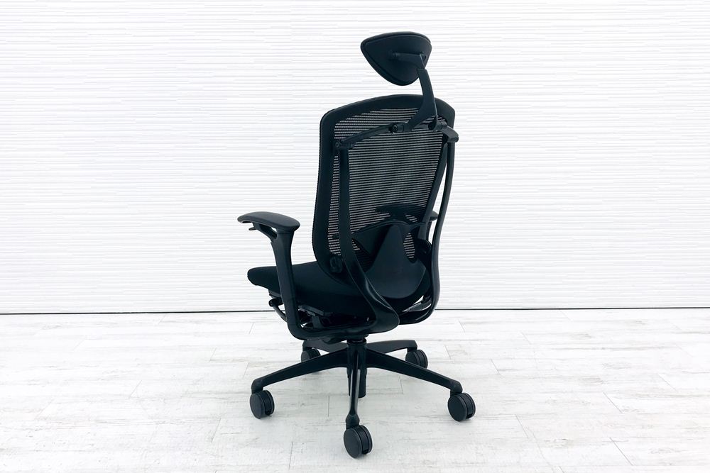 オカムラ コンテッサチェア 中古 コンテッサ ヘッドレスト付 ブラックフレーム クッション 中古オフィス家具 高機能チェア ブラックの画像