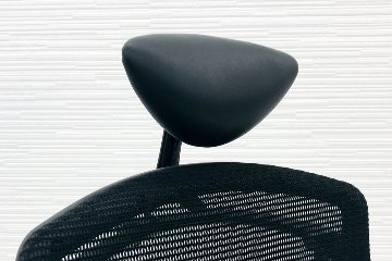 オカムラ コンテッサチェア 中古 コンテッサ ヘッドレスト付 ブラックフレーム クッション 中古オフィス家具 高機能チェア ブラックの画像