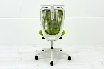 中古オフィスチェア オカムラ シルフィーチェア 中古 2017年製 ローバック 肘無 Sylphy メッシュ 中古オフィス家具 ライムグリーンの画像