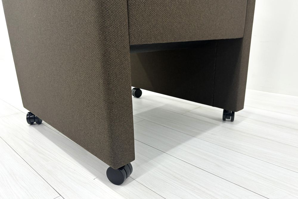 オカムラ 8381シリーズ 中古 多目的チェア 応接ソファ 安楽椅子 ミーティングチェア 応接会議椅子 中古オフィス家具の画像