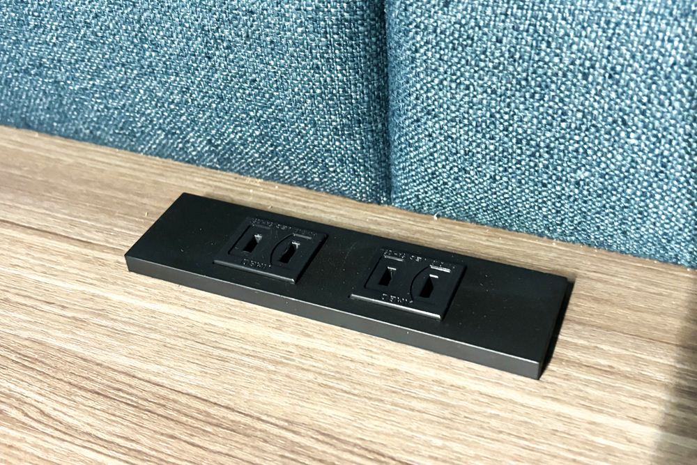 集中ブース 201° COOM 中古 ワークブース 一人用 パーテーション パーティション 中古オフィス家具 ブルー系 1000/900/1600の画像