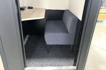 TERECUBE オカムラ テレキューブ 中古 フルクローズ型ワークブース 個室防音ブース ソロワークブース 中古オフィス家具 1200/1100/2310の画像