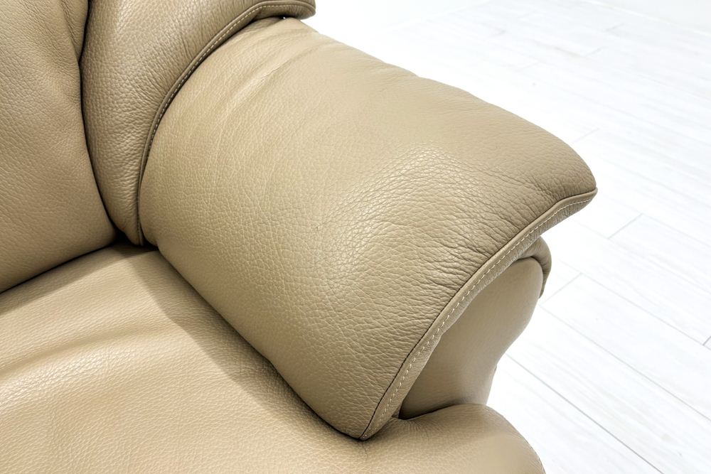 IDC 大塚家具 応接家具セット 中古 【4点セット】応接ソファ 高級家具 革 レザー 中古オフィス家具の画像