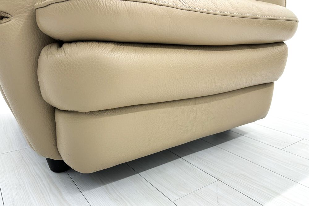 IDC 大塚家具 応接家具セット 中古 【4点セット】応接ソファ 高級家具 革 レザー 中古オフィス家具の画像