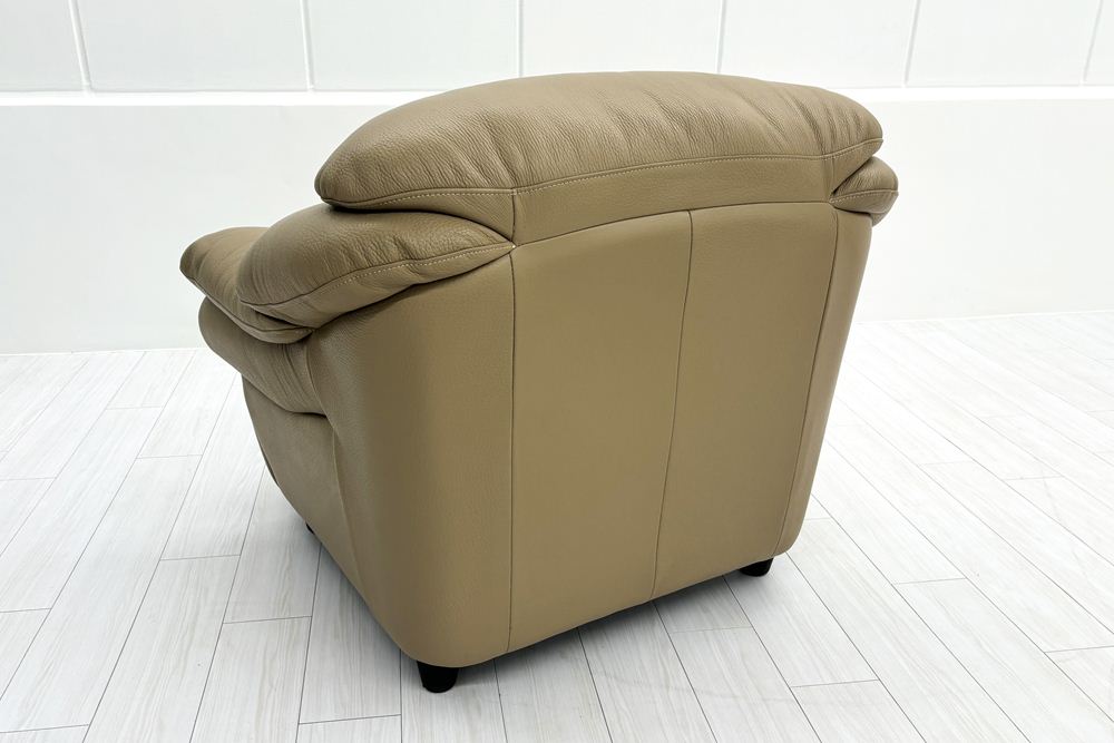 IDC 大塚家具 応接家具セット 中古 【4点セット】応接ソファ 高級家具 革 レザー 中古オフィス家具の画像