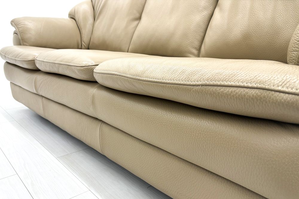 IDC 大塚家具 応接家具セット 中古 【4点セット】応接ソファ 高級家具 革 レザー 中古オフィス家具の画像