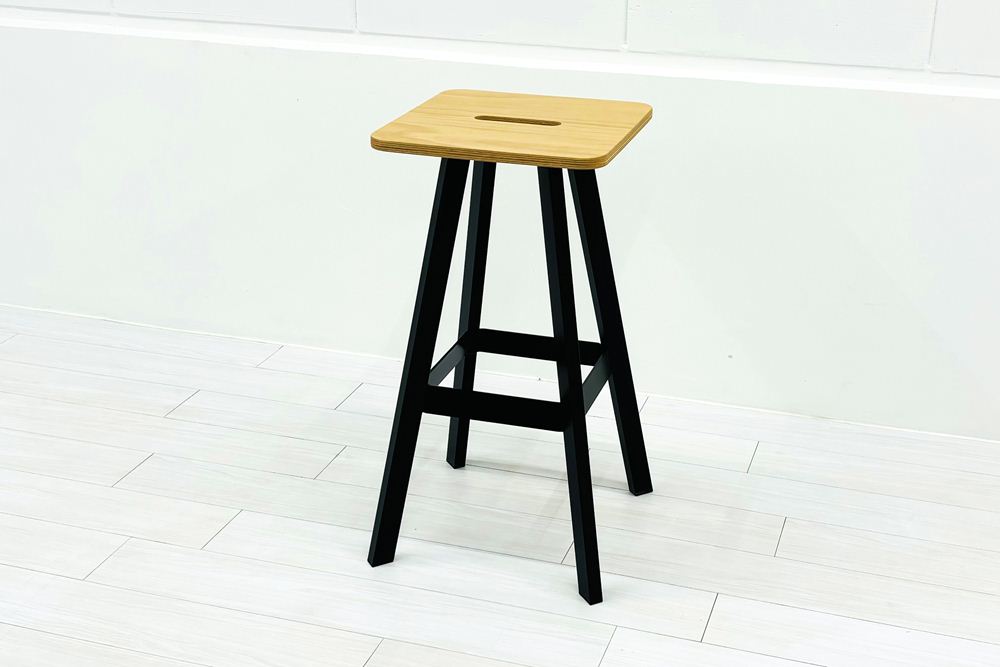 ノール ロックウェルイージースツール 中古 Knoll Rockwell Unscripted Easy Stool ノル ハイチェア ミーティングチェア カウンターチェア 中古オフィス家具 H765の画像