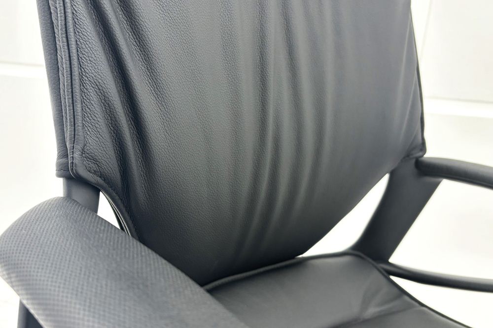  Wilkhahn Modus ウィルクハーン モダスチェア 中古 エグゼクティブチェア マネジメントチェア ブラック 中古オフィス家具 本革張り レザーの画像