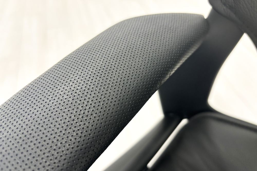  Wilkhahn Modus ウィルクハーン モダスチェア 中古 エグゼクティブチェア マネジメントチェア ブラック 中古オフィス家具 本革張り レザーの画像