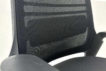 シリーズ1 スチールケース 中古 2024年製 ヘッドレスト付 Steelcase PARCEL Series1 中古オフィス家具 OAチェア ブラックの画像