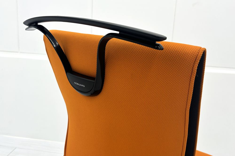 コクヨ プントチェア 中古 ローバック 肘無 KOKUYO クッション 中古オフィス家具 中古オフィスチェア オレンジの画像