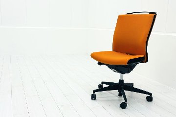 コクヨ プントチェア 中古 ローバック 肘無 KOKUYO クッション 中古オフィス家具 中古オフィスチェア オレンジの画像