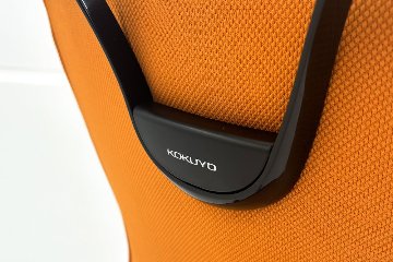 コクヨ プントチェア 中古 ローバック 肘無 KOKUYO クッション 中古オフィス家具 中古オフィスチェア オレンジの画像