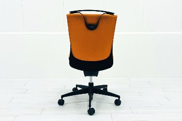 コクヨ プントチェア 中古 ローバック 肘無 KOKUYO クッション 中古オフィス家具 中古オフィスチェア オレンジの画像