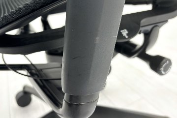 オカムラ コンテッサセコンダ 中古 2017年製 Contessa seconda コンテッサチェア 中古オフィス家具 メッシュ ブラック CC81MR-FPG1の画像