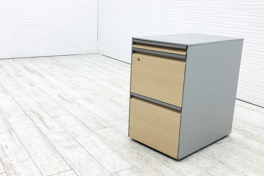 【専用ページ】オカムラ プロステージクレスト 中古 8台セットの画像