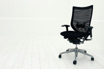 バロンチェア 中古 オカムラ Baron ブラック 可動肘 ハイバック 中古オフィス家具 座クッション 中古オフィスチェア 事務椅子の画像