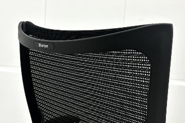 バロンチェア 中古 オカムラ Baron ブラック 可動肘 ハイバック 中古オフィス家具 座クッション 中古オフィスチェア 事務椅子の画像