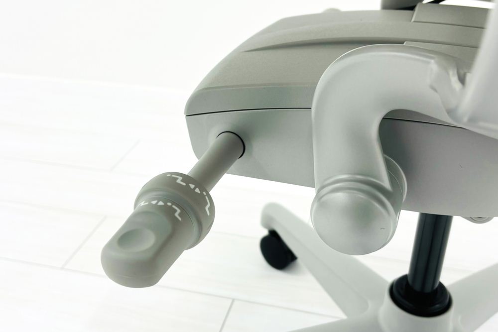 【未開封未使用品】 ハーマンミラー アーロンチェア リマスタード Bサイズ フル装備 中古 Herman Miller Aeron Chair Remastered 中古オフィス家具 ミネラルの画像