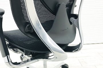 OKAMURA Contessa コンテッサチェア 中古 オカムラ メッシュ ブラック 中古オフィス家具 オフィスチェア ポリッシュフレームの画像