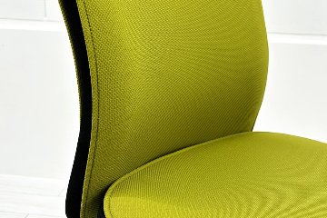 コクヨ プントチェア 中古 ローバック 肘無 KOKUYO クッション 中古オフィス家具 中古オフィスチェア リーフグリーンの画像