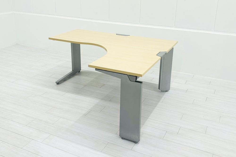 オカムラ プロユニット L型デスク L字デスク 中古 Ｌ字机 中古デスク 中古オフィス家具 オフィスデスク 事務机 1600/1400/720 右550の画像