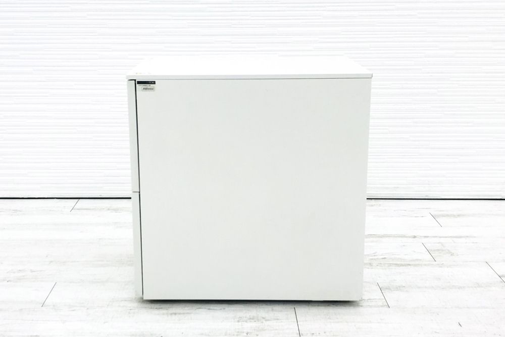 イトーキ CZRシリーズ 2段ワゴン 中古 キャビネット 収納家具 袖机 脇机 ホワイト ワゴン2段 中古オフィス家具 シリンダー錠の画像