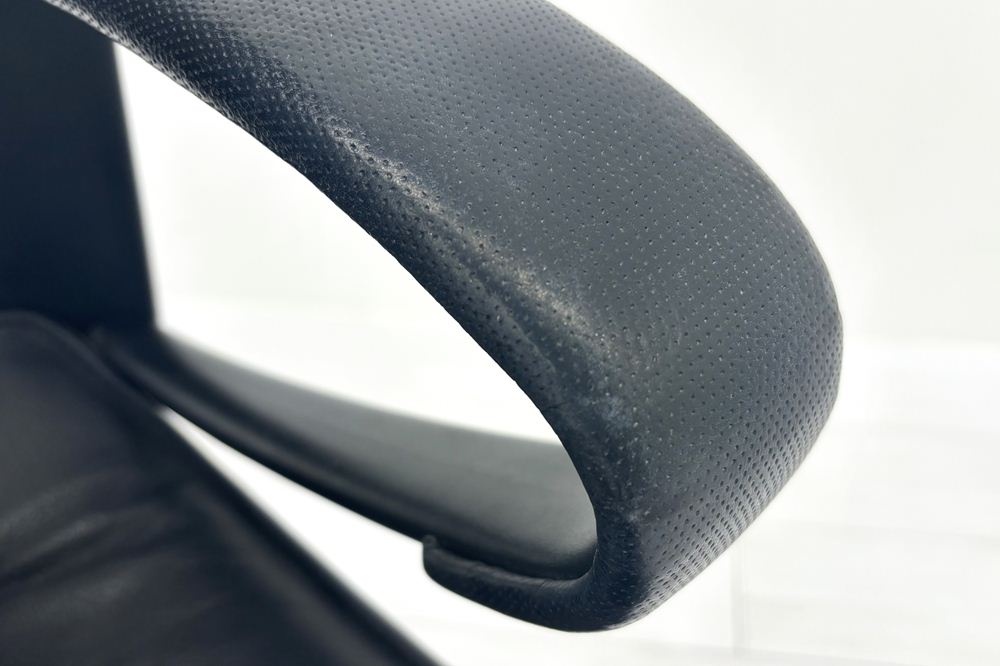  Wilkhahn Modus ウィルクハーン モダスチェア 中古 エグゼクティブチェア マネジメントチェア ブラック 中古オフィス家具 本革張り レザーの画像