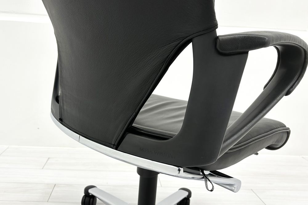  Wilkhahn Modus ウィルクハーン モダスチェア 中古 エグゼクティブチェア マネジメントチェア ブラック 中古オフィス家具 本革張り レザーの画像