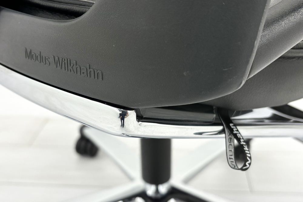 Wilkhahn Modus ウィルクハーン モダスチェア 中古 エグゼクティブチェア マネジメントチェア ブラック 中古オフィス家具 本革張り レザーの画像