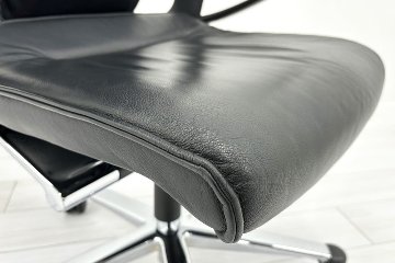  Wilkhahn Modus ウィルクハーン モダスチェア 中古 エグゼクティブチェア マネジメントチェア ブラック 中古オフィス家具 本革張り レザーの画像