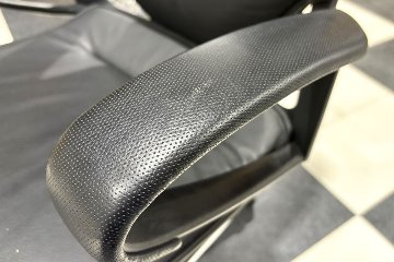  Wilkhahn Modus ウィルクハーン モダスチェア 中古 エグゼクティブチェア マネジメントチェア ブラック 中古オフィス家具 本革張り レザーの画像