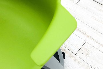ノードチェア スチールケース 中古 ミーティングチェア 多目的チェア 480120 会議椅子 学習チェア 教育用チェア 中古オフィス家具 ワサビの画像