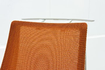 コクヨ デュオラチェア 中古 ハイバック 2016年製 KOKUYO Duora クッション 可動肘 中古オフィス家具 オレンジの画像