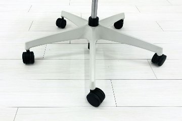 コクヨ デュオラチェア 中古 ハイバック 2016年製 KOKUYO Duora クッション 可動肘 中古オフィス家具 オレンジの画像