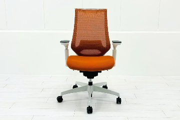 コクヨ デュオラチェア 中古 ハイバック 2016年製 KOKUYO Duora クッション 可動肘 中古オフィス家具 オレンジの画像