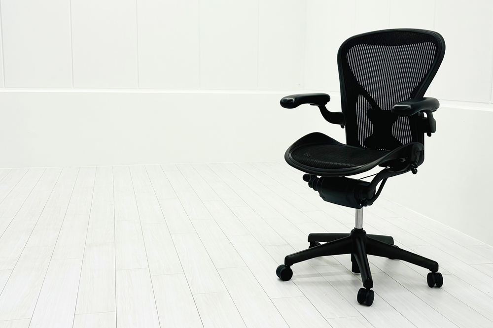 アーロンチェア ハーマンミラー Bサイズ フル装備 | 中古オフィス家具