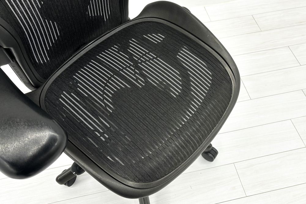 アーロンチェア ハーマンミラー Bサイズ フル装備 | 中古オフィス家具