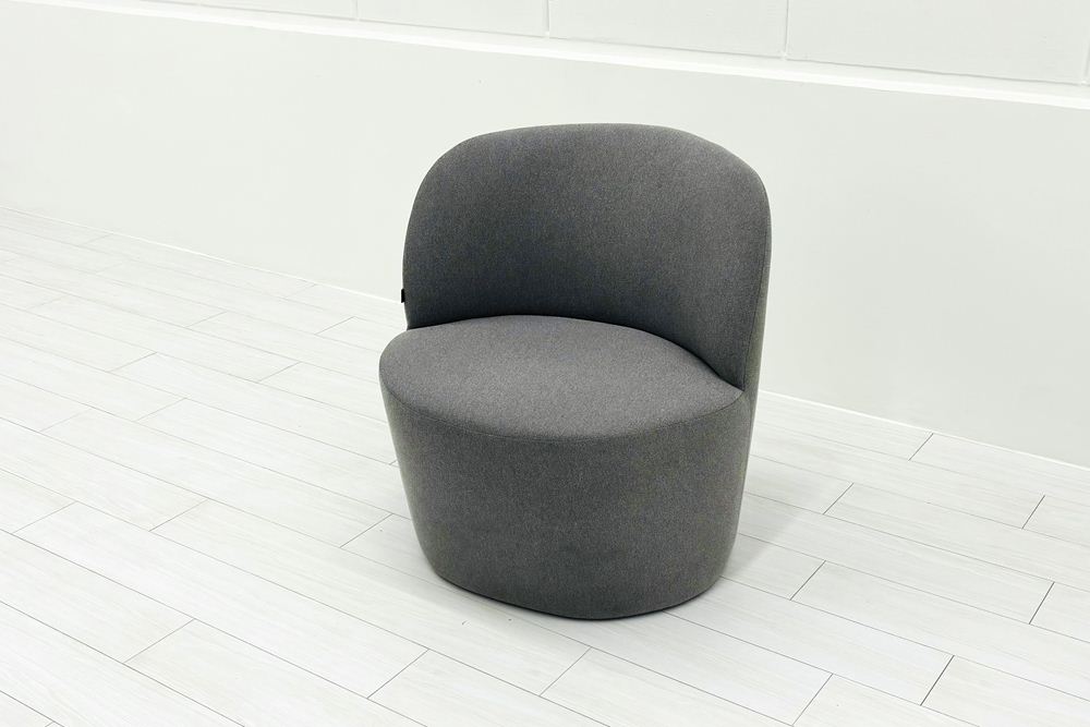 オカムラ ココモリ 中古 2023年製 ミーティングチェア 多目的チェア スツール グレー 中古オフィス家具の画像