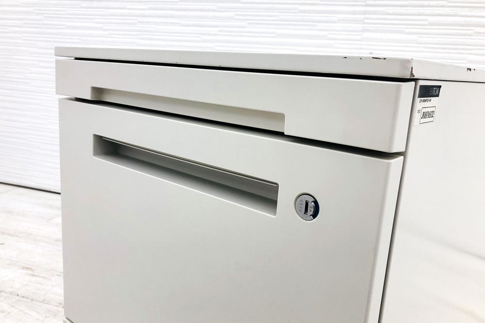 イトーキ CZRワゴン スチールワゴン 3段ワゴン 中古 収納家具 袖机 脇机 CZR-046MPCB-W9 ホワイト ワゴン3段の画像