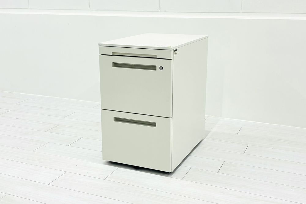 イトーキ CZRワゴン スチールワゴン 3段ワゴン 中古 収納家具 袖机 脇机 ホワイト ワゴン3段 シリンダー錠 400/593/657の画像