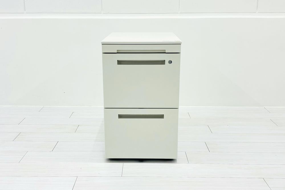 イトーキ CZRワゴン スチールワゴン 3段ワゴン 中古 収納家具 袖机 脇机 ホワイト ワゴン3段 シリンダー錠 400/593/657の画像