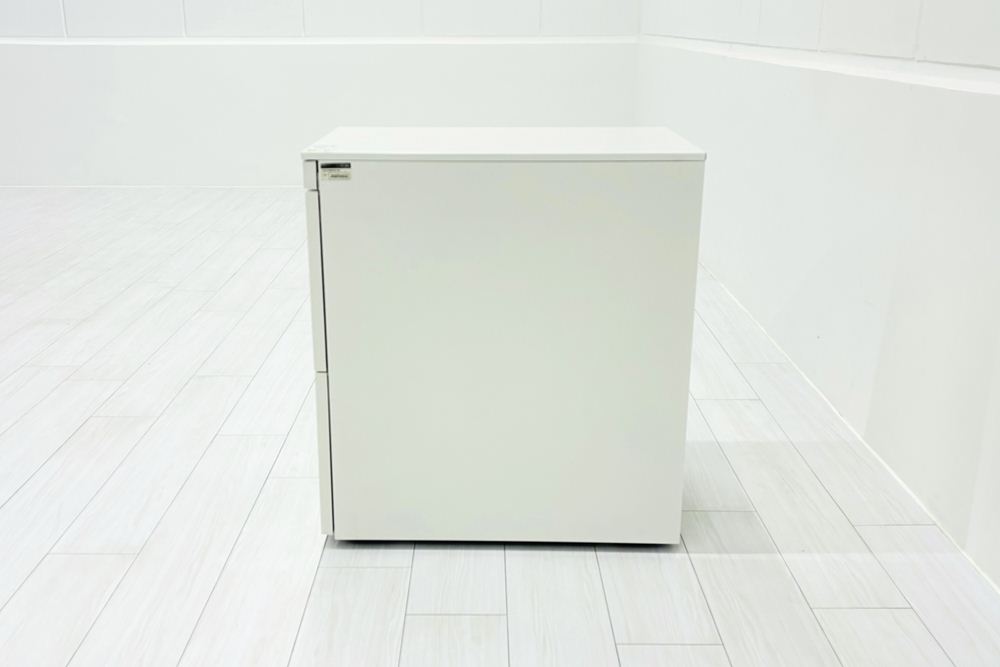 イトーキ CZRワゴン スチールワゴン 3段ワゴン 中古 収納家具 袖机 脇机 ホワイト ワゴン3段 シリンダー錠 400/593/657の画像