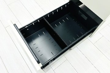 イトーキ CZRワゴン スチールワゴン 3段ワゴン 中古 収納家具 袖机 脇机 ホワイト ワゴン3段 シリンダー錠 400/593/657の画像