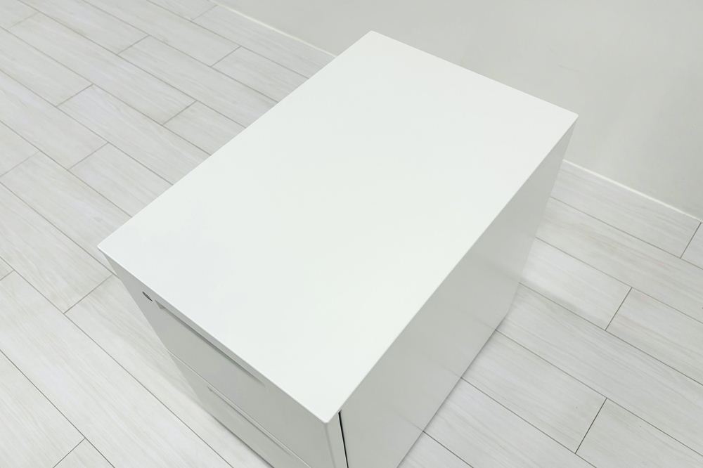 コクヨ ISシリーズ 2段ワゴン 中古 キャビネット 収納家具 袖机 脇机 ホワイト ワゴン2段 中古オフィス家具 シリンダー錠 395/602/600の画像