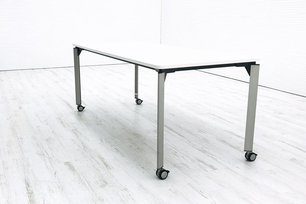 ミーティングテーブル 中古 イトーキ 幅1800 会議机 テーブル 中古オフィス家具 キャスター付 1800/750/700の画像