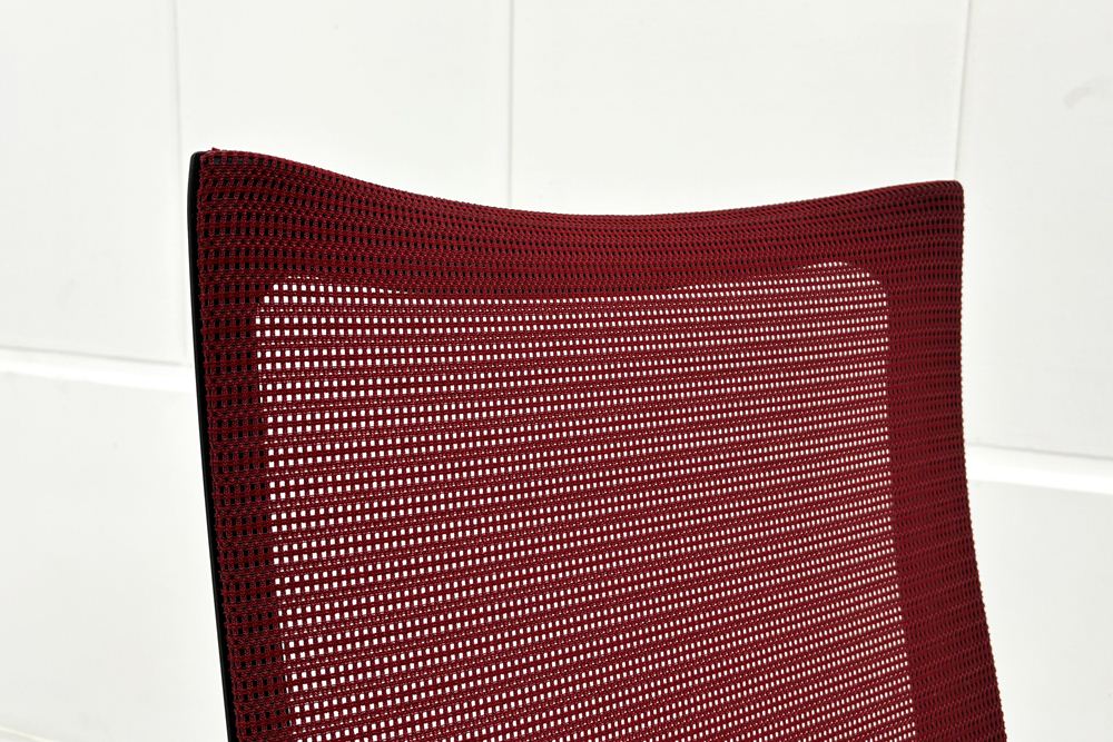 バロンチェア 中古 オカムラ Baron 可動肘 ハイバック 中古オフィス家具 中古オフィスチェア 事務椅子 メッシュチェア レッドの画像